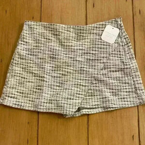 Altar’d State Women’s Skort white bland knit medium